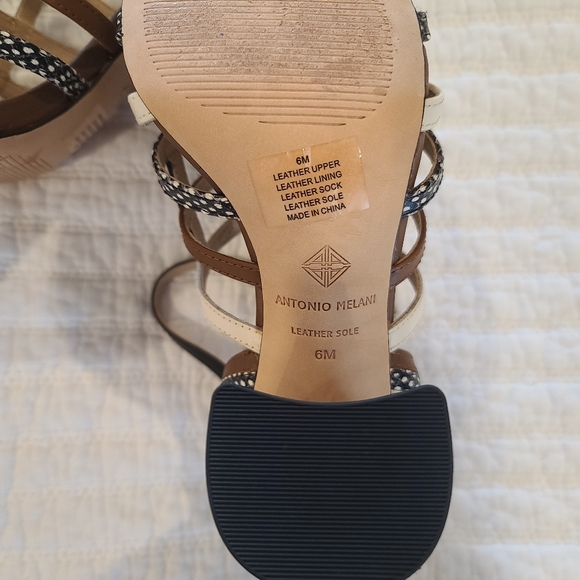 Sandals - Picture 6 of 6